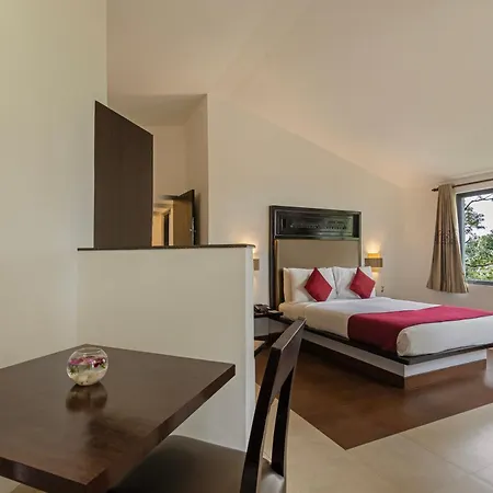 Sterling Munnar Hotel Exterior photo