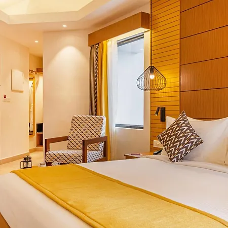 Sterling Munnar Hotel Exterior photo