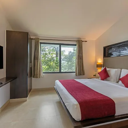 Sterling Munnar Hotel Exterior photo